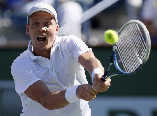 Sixth seed Tomáš Berdych reached semi-finals at Indian Wells with a 6-4 6-4 win over Kevin Anderson.