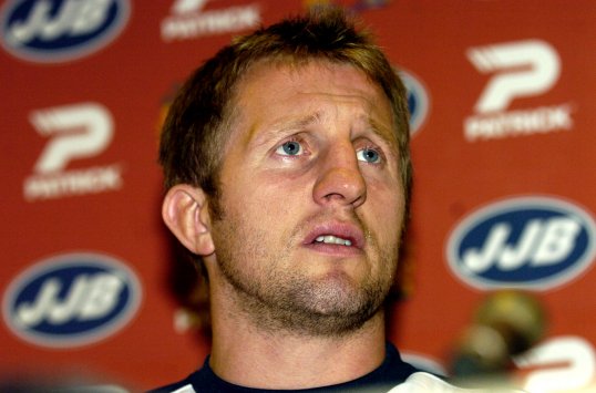 Widnes Vikings head coach Dennis Betts has signed a contact extension which will keep his at the Super League club until the end of the 2014 season.