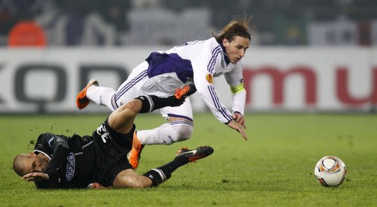 Anderlecht midfielder Lucas Biglia has admitted he wants to play in Italy.