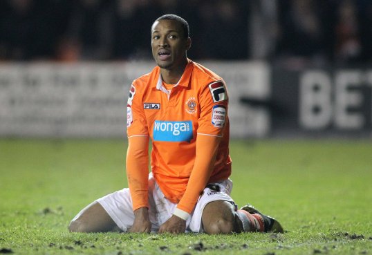 Bournemouth striker Wes Thomas has joined Birmingham City on loan until the end of the season.