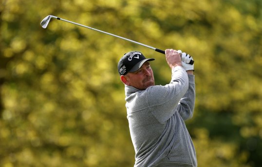 Thomas Bjorn beat Craig Lee in a play-off to win the Omega European Masters in Switzerland on Sunday.