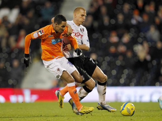 Blackpool manager Michael Appleton has insisted that he is under no pressure to sell star winger Tom Ince this January.