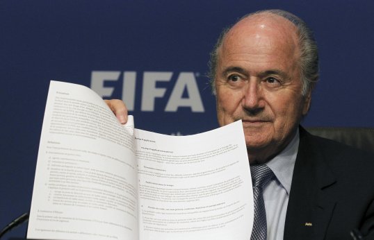 Sepp Blatter has claimed this year's Ballon d'Or winner should come from Spain.
