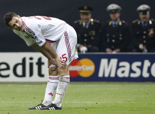 AC Milan defender Daniele Bonera has been ruled out for up to three months.