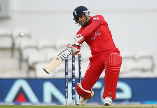 England overcame a middle order wobble to reach 293-7 against Sri Lanka in the Champions Trophy at The Oval thanks to a spectacular 28-run over from Ravi Bopara.