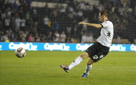 Bradford City have extend the loan of Derby County defender Tom Naylor for another month.