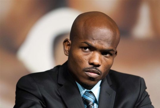 Timothy Bradley retained his WBO welterweight with with a unanimous decision over Ruslan Provodnikov in California.