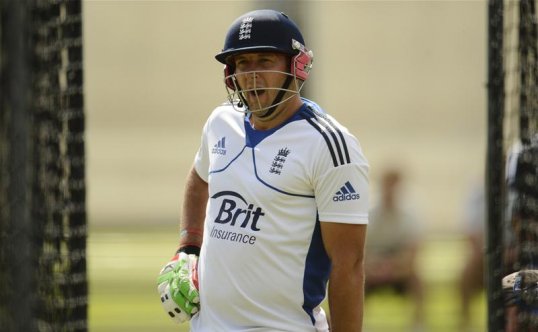 England and Lancashire seamer Tim Bresnan will mark his recovery from elbow surgery when he returns to action in a three day friendly against Yorkshire on Tuesday.