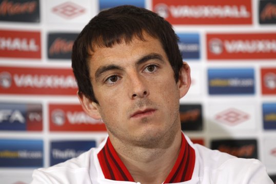 Everton left-back Leighton Baines is set to replace Ashley Cole tonight in England’s World Cup qualifier against San Marino.