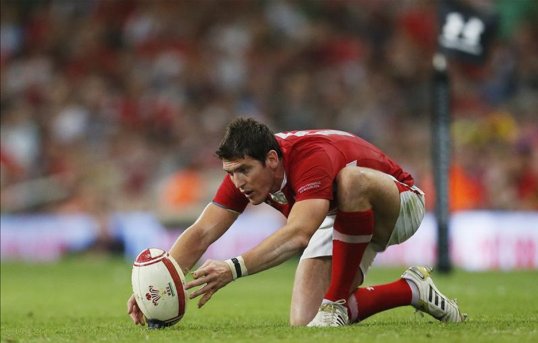 Fly-half James Hook has given a much-needed boost to Wales in the Six Nations after he returned to action for club side Perpignan.