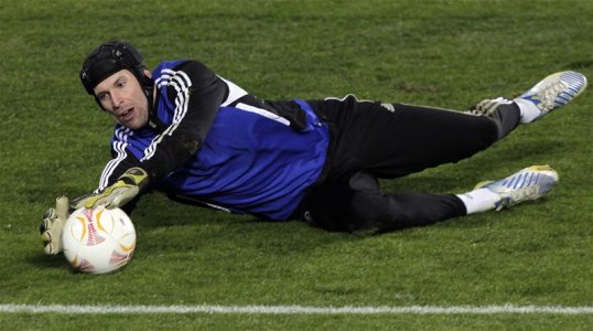 Peter Čech was pleased to be back in Prague for Chelsea’s Europa League match against Sparta and happy to leave with a 1-0 win.