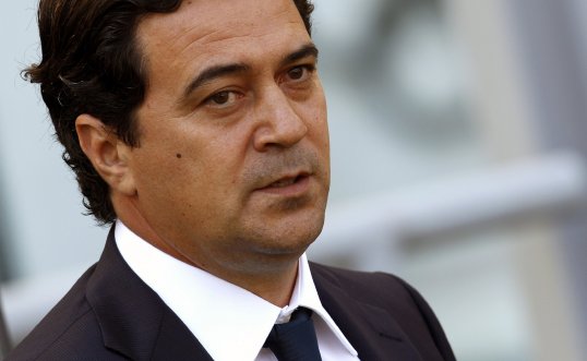 Italian Serie A side Cagliari have sacked manager Massimo Ficcadenti and replaced him immediately with former player Ivo Pulga.