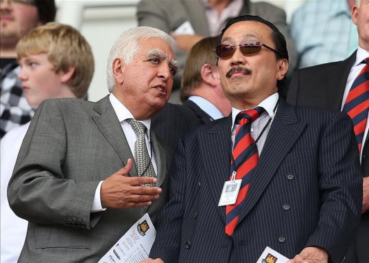 Cardiff City owner Vincent Tan is ready to offer Iain Moody his job back - in a bid to avoid a crisis at the controversy-hit club.
