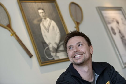 Two-time French Open finalist Robin Soderling has admitted his professional career may be over due to injury.