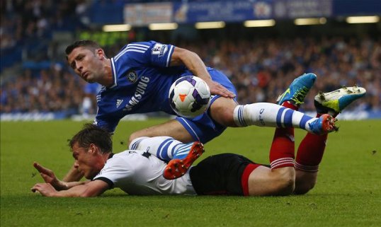 Chelsea defender Gary Cahill likes working under Jose Mourinho’s tough stance of ‘one mistake and you are out’ policy.