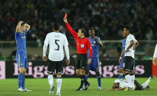 Chelsea defender Gary Cahill has aired his frustration at the diving antics of Corinthians striker Emerson.