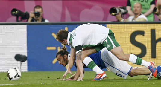 Celtic are keeping an eye on old boy Aiden McGeady’s situation at Spartak Moscow with a view to re-signing him.