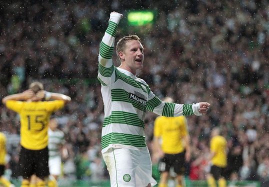 La Liga champions Barcelona will arrive at Parkhead next Tuesday on Champions League business against Celtic and Hoops midfielder Kris Commons feels there is no pressure on him and his team-mates to repeat their victory over the Catalans.