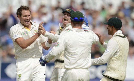 England lost Joe Root before lunch after they had seen off Australia's tail end to keep the visitors in range after the first innings.