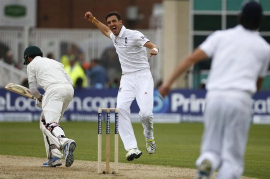 Bowler Steven Finn claimed two wickets in two balls as England battle back against Australia in the first Ashes test at Trent Bridge.