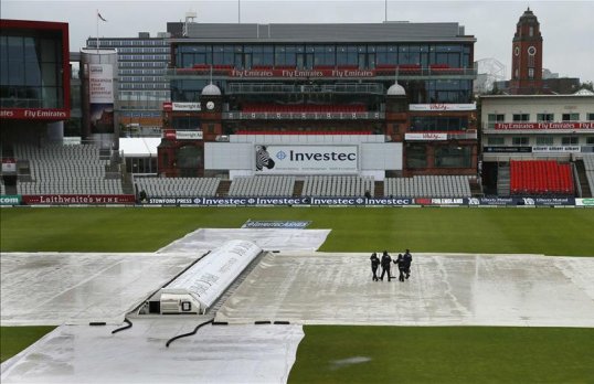 Rain is set to affect the fifth day of the third Ashes Test between England and Australia at Old Trafford.