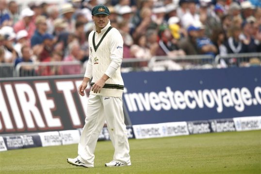 David Warner has been called back into the Australian cricket team ahead of the third Ashes Test on Thursday.