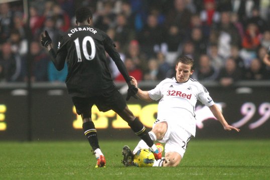 Charlton Athletic have signed Swansea City midfielder Mark Gower on loan for the rest of the season.