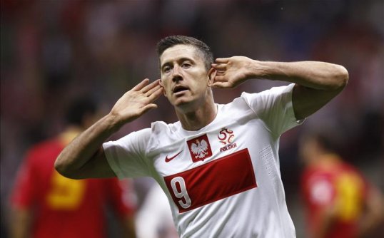 Chelsea and Manchester United are planning to send scouts to watch Robert Lewandowski in action for Poland against England on Wednesday.