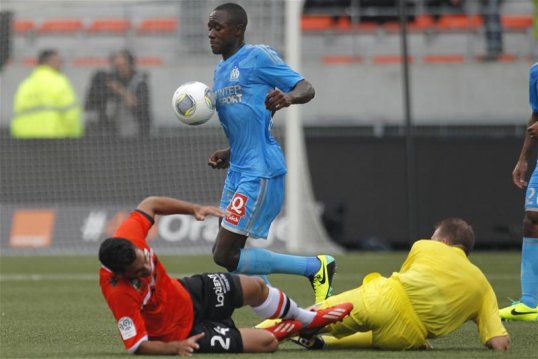 Chelsea could face competition from Premier League rivals Manchester City for the signing of French youngster Giannelli Imbula this January.