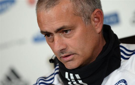 Chelsea manager Jose Mourinho is a fan of Barcelona youngster Jean Marie Dongou, and is keeping tabs on the striker's situation ahead of a possible bid.