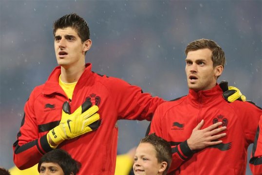 Barcelona supporters want the club to sign Chelsea’s on-loan goalkeeper Thibaut Courtois in the winter transfer window.