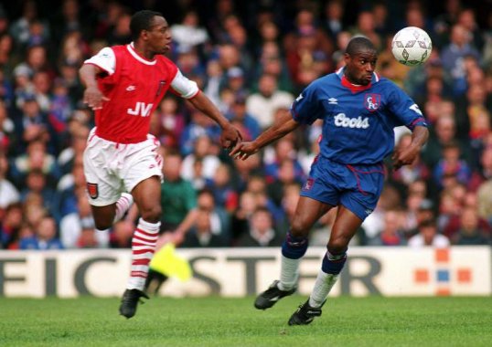 Ex-Chelsea player Frank Sinclair says it is “vital” that Chelsea win the League Cup.