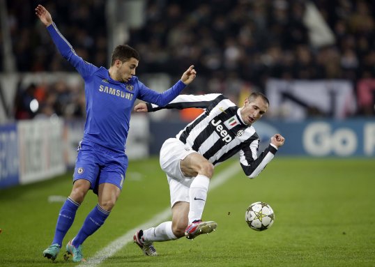 Juventus vice-captain Giorgio Chiellini has been possibly ruled out for three months after injuring his calf muscle in training.