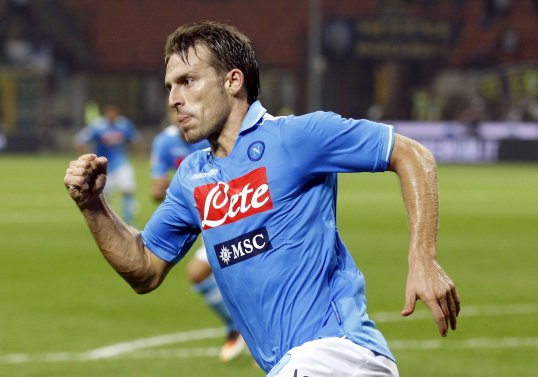 Napoli centre-back Hugo Campagnaro has confirmed he is in talks with Inter Milan.