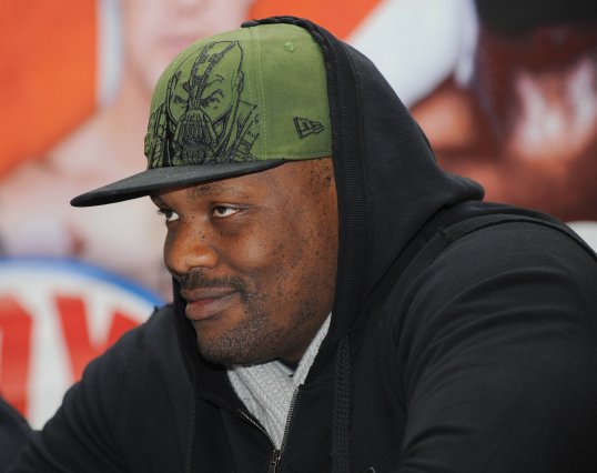Former British and commonwealth heavyweight champion Dereck Chisora has had his boxing licence reinstated almost a year after having it revoked.