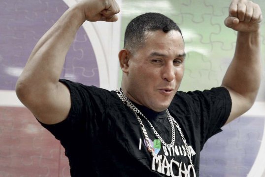 Former light-welterweight Héctor Camacho has been declared brain dead by doctors after he was shot in Puerto Rico.
