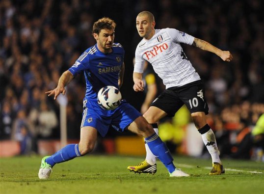 West Ham United are set to launch new signing Mladen Petric into their squad for the clash with Everton at Upton Park on Saturday in a desperate bid to end the goal drought that has run to 370 Premier League minutes.