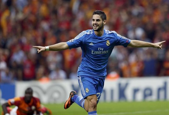 Real Madrid manager Carlo Ancelotti has praised attacking midfielder Isco, but stopped short of comparing him with ex-France international Zinedine Zidane.