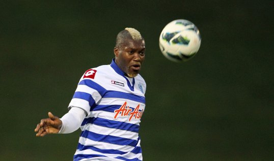Djibril Cissé offered to confront one of his own fans “face-to-face” after being criticised by him on Twitter.