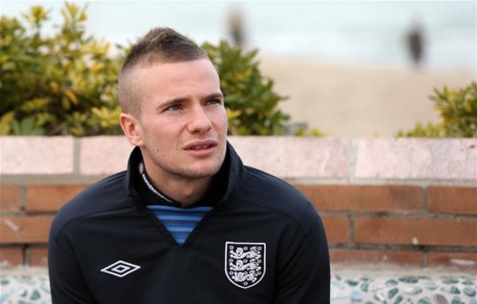 England and Manchester United defender Tom Cleverley has set his sights on the national side picking up three points in their World Cup qualifier against Montenegro.