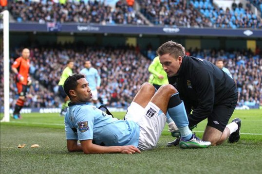 Gael Clichy is losing his battle to be fit for Sunday's Manchester derby clash with bitter rivals Manchester United.
