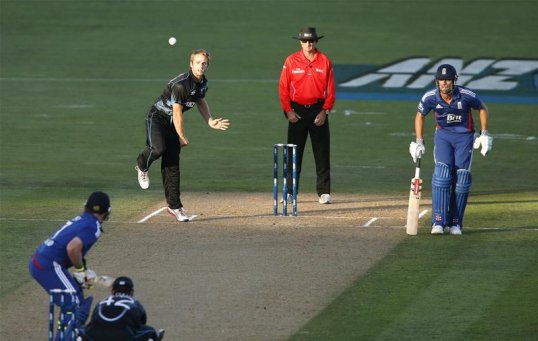 Ian Bell was happy with the way England bounced back after a testing opening hour with the new ball in the warm-up match against a New Zealand XI in Queenstown.