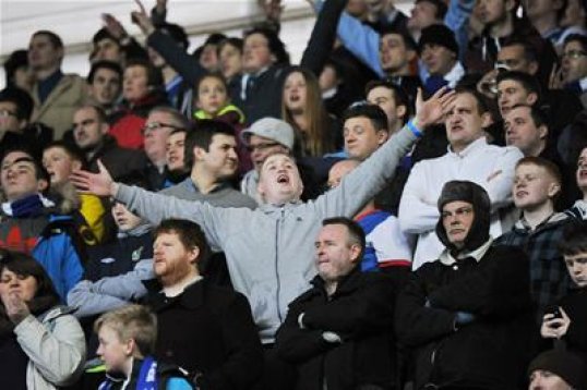 Senior politicians are calling on all Football League clubs to embrace new Financial Fair Play rules – while continuing to find ways to make ticket prices affordable to the average fan.Liberal Democrat President, Tim Farron, who is the Member of