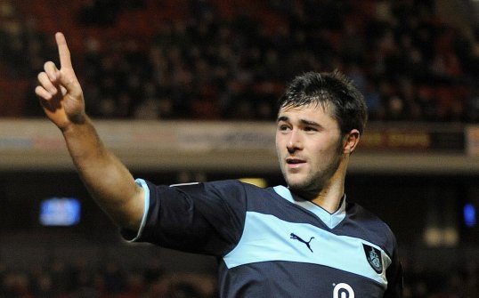 Hull City have pulled the plug on a move for Charlie Austin after the Burnley striker failed a medical.