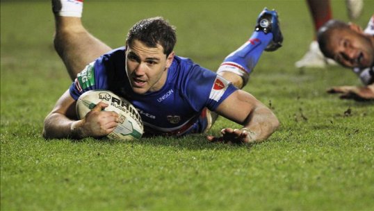 Wakefield Trinity Wildcats centre Dean Collis has agreed a contract extension with the Super League until the end of 2016.