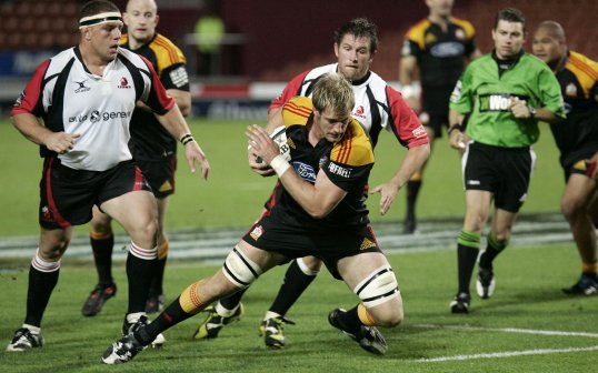 Connacht have signed Super Rugby winning captain Craig Clarke from Chiefs on a three year deal in a “major coup” for the Province.