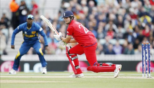 England overcame Ian Bell’s wicket to reach 100 runs in their Champions Trophy match with Sri Lanka at The Oval.