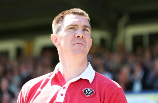 Former Sheffield United defender Chris Morgan has become the bookies' overwhelming favourite to land the managerial job at Bramall Lane.