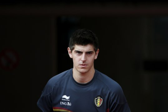 Atlético Madrid goalkeeper Thibaut Courtois was forced to close his Twitter account – after receiving death threats.