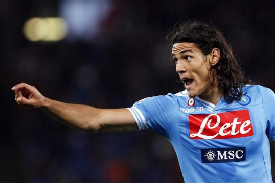 Napoli striker Edinson Cavani has begun transfer talks with both Manchester City and Real Madrid ahead of a summer move, his mother has revealed.